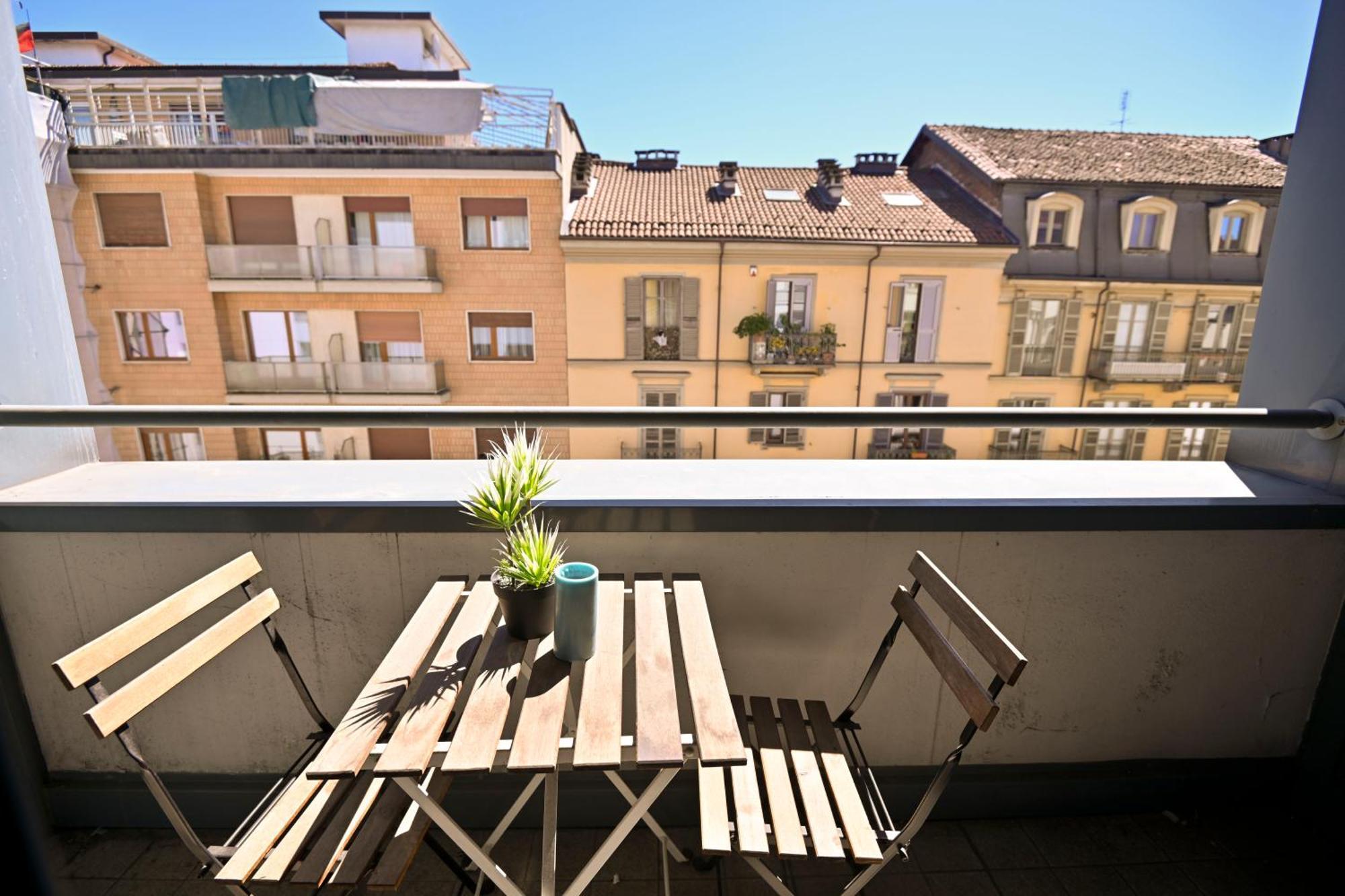 Top Living Apartments - San Salvario Turin Exterior photo